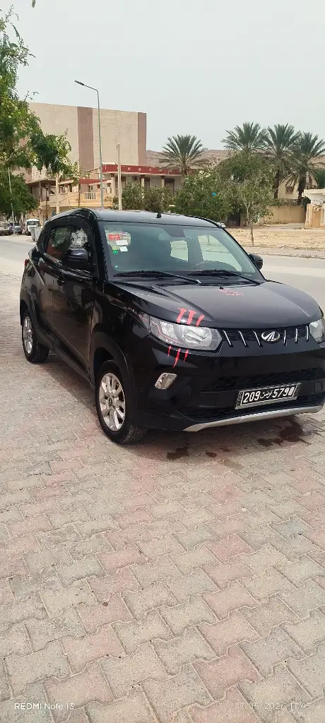 Mahindra KUV 100 - Photo 3