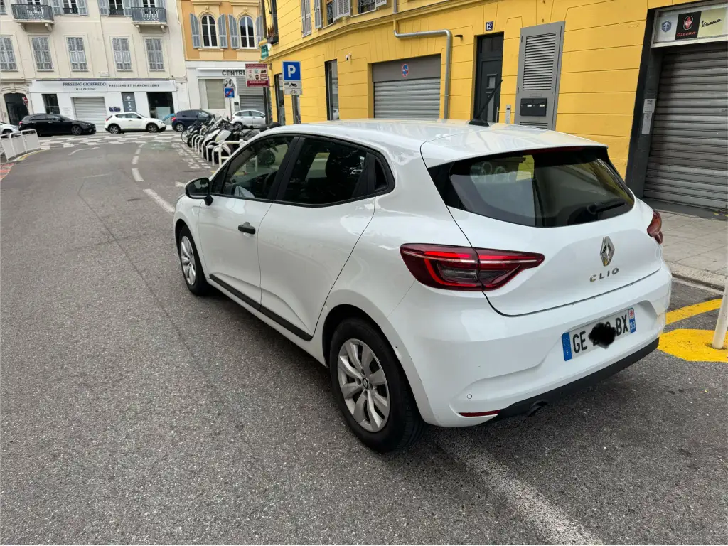 Renault Clio - Photo 3