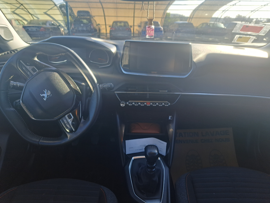Peugeot 2008 - Photo 2