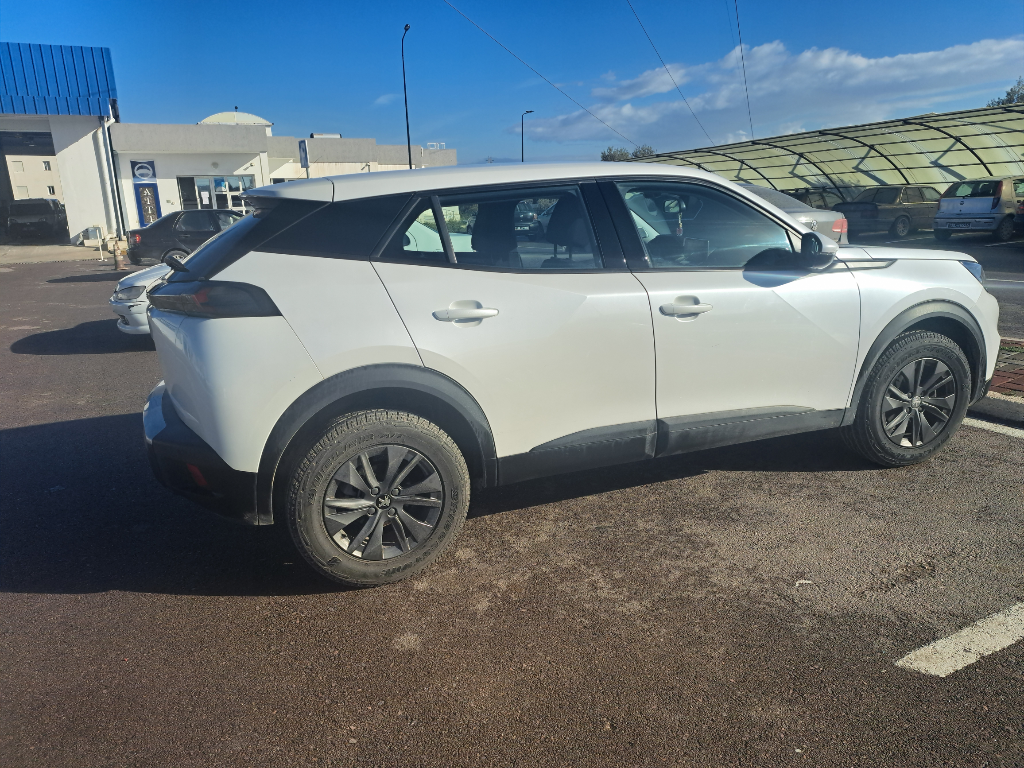 Peugeot 2008 - Photo 6