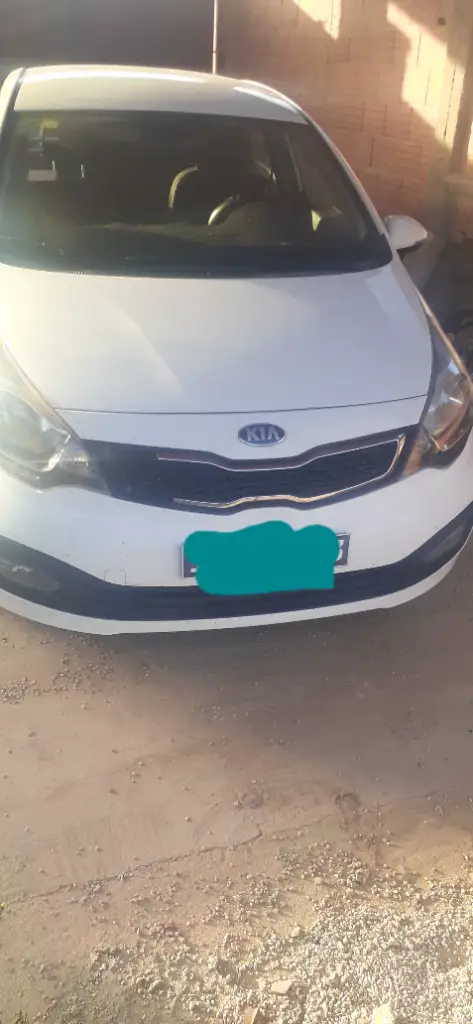 Kia RIO - Photo 4