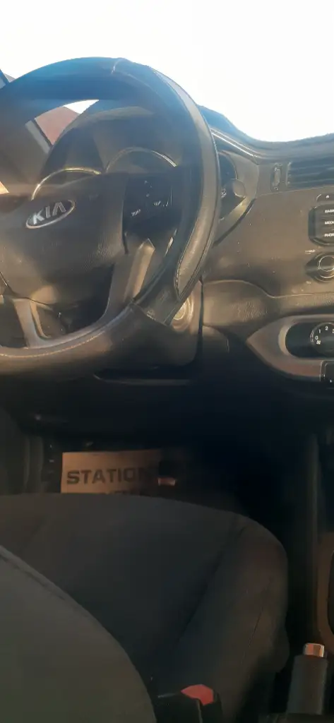 Kia RIO - Photo 6