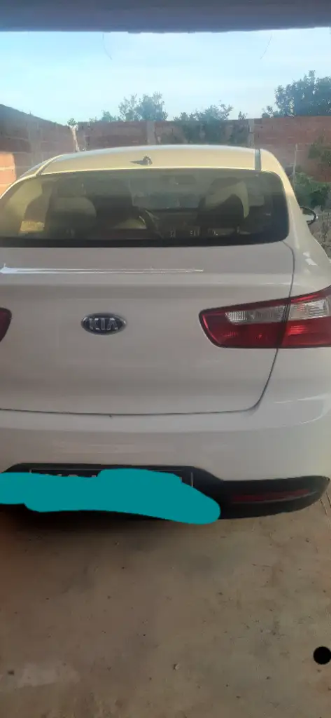 Kia RIO - Photo 10