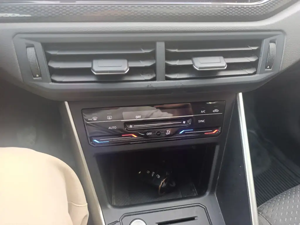 Volkswagen Polo 8 - Photo 8