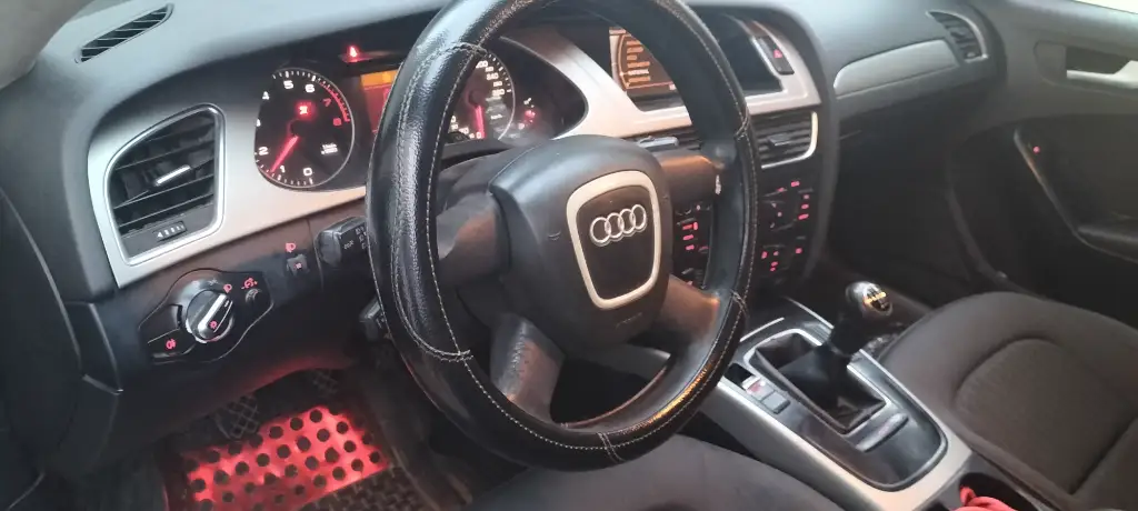 Audi A4 - Photo 2