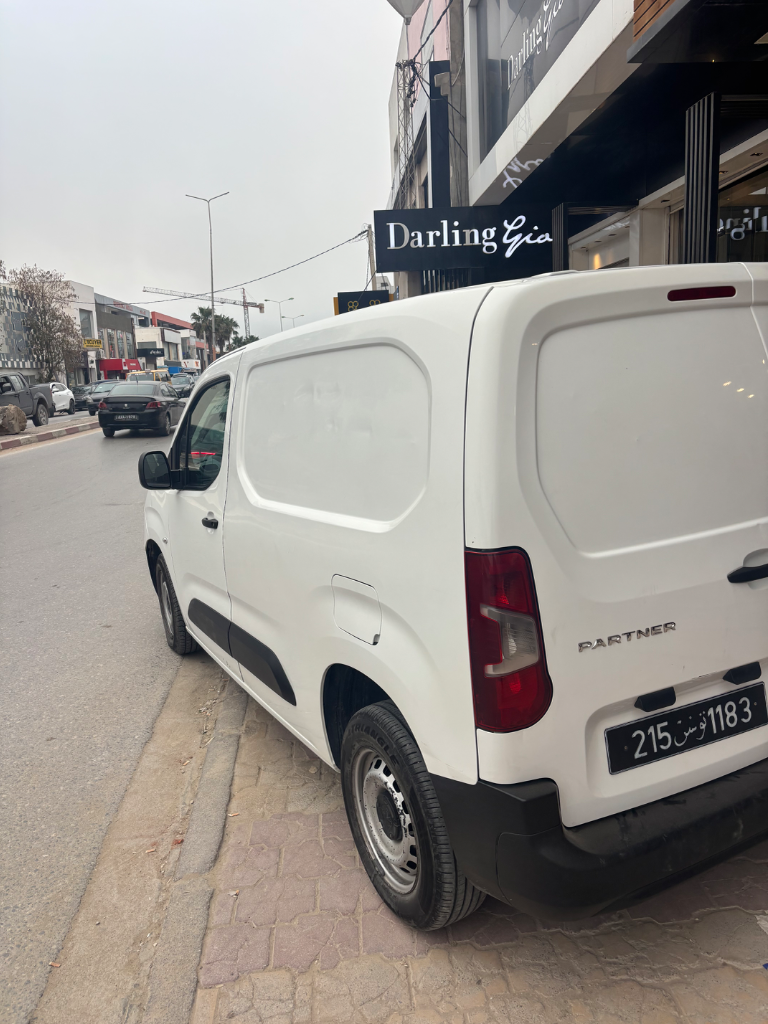 Peugeot Partner - Photo 7