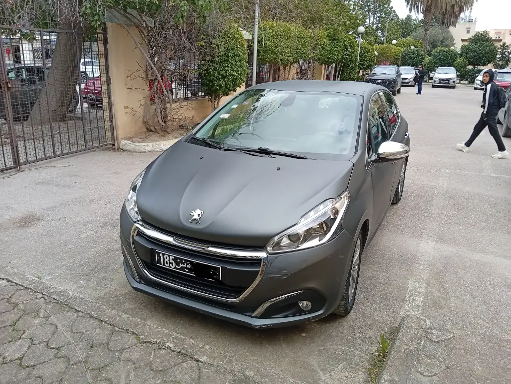 Peugeot 208 2015