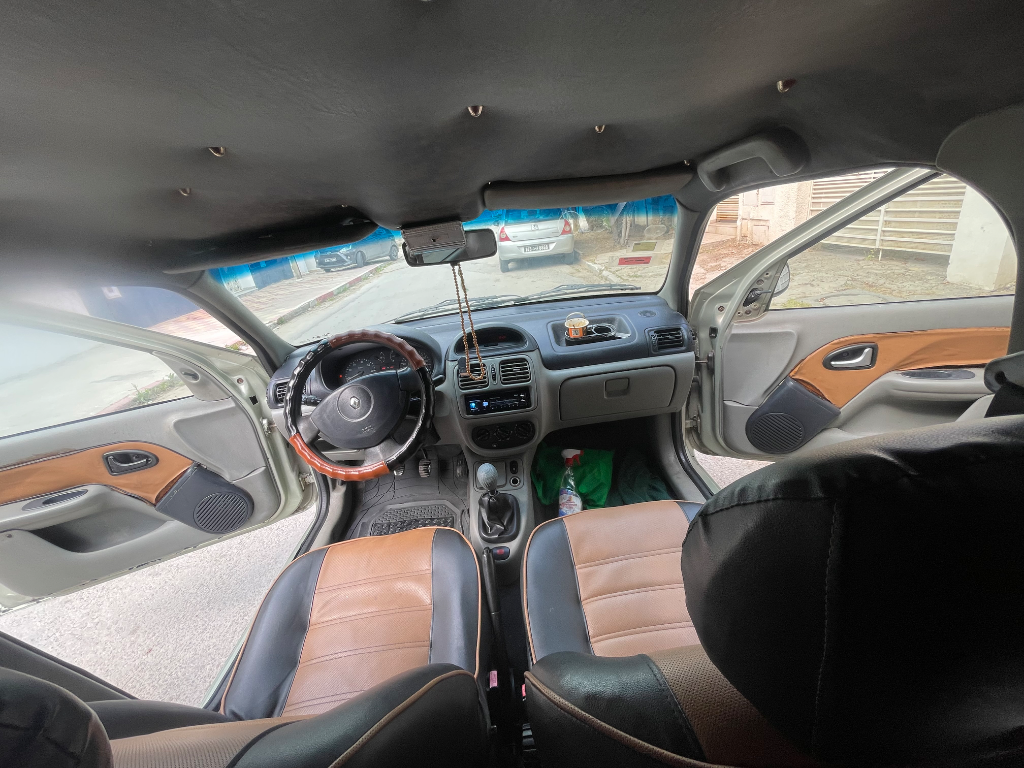 Renault Clio - Photo 2