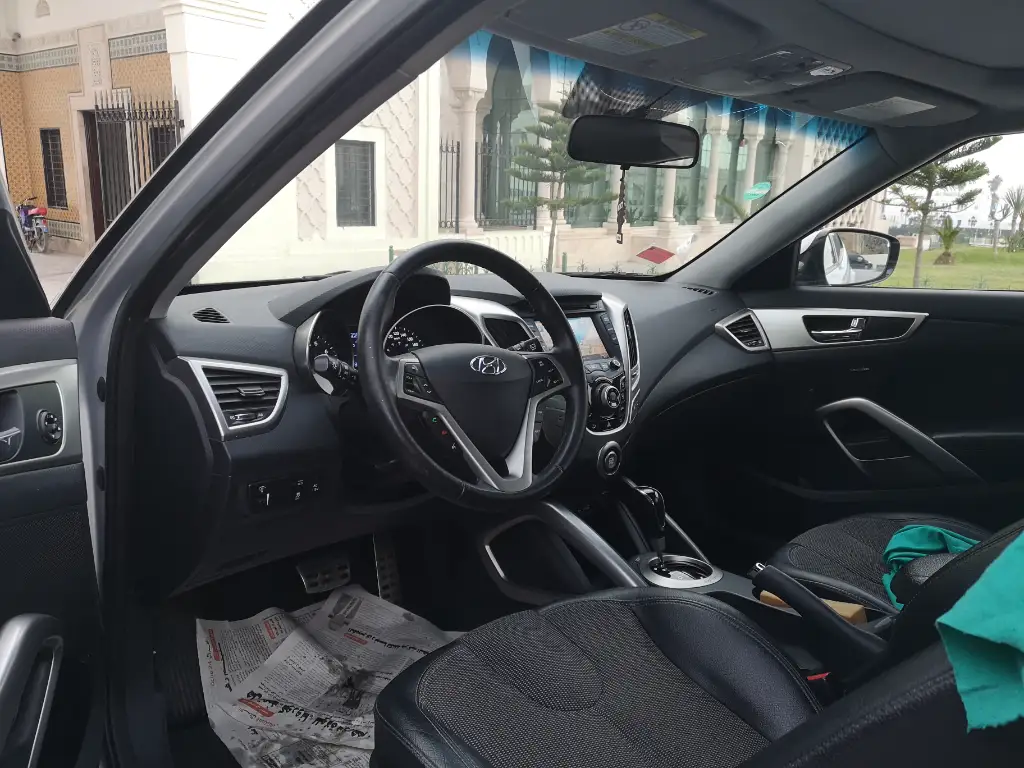 Hyundai VELOSTER - Photo 7