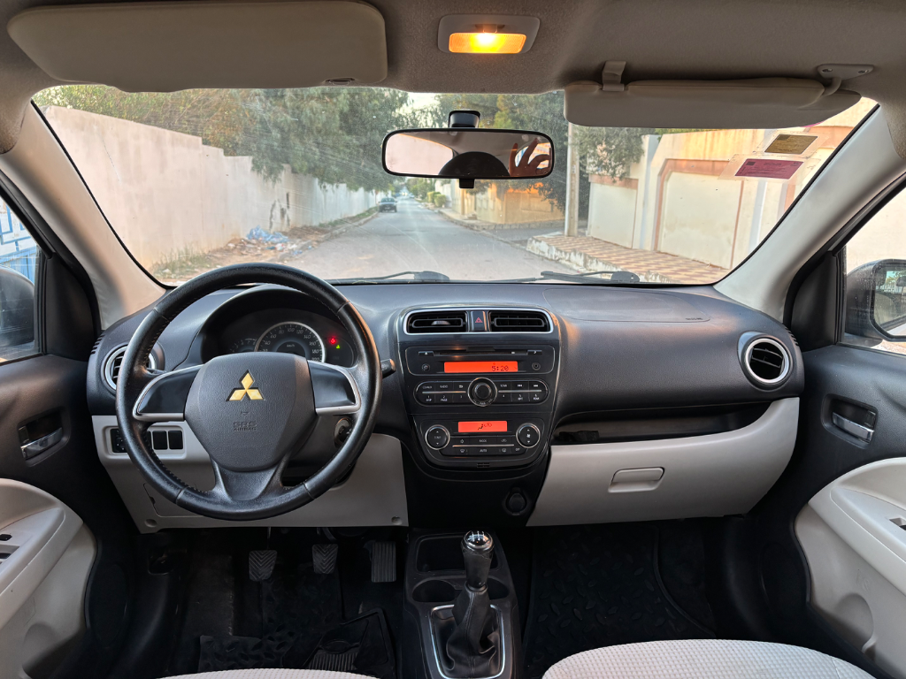 Mitsubishi Autres - Photo 2