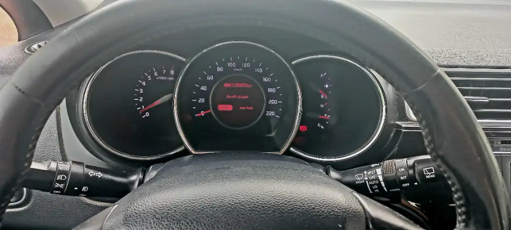 Kia RIO - Photo 2