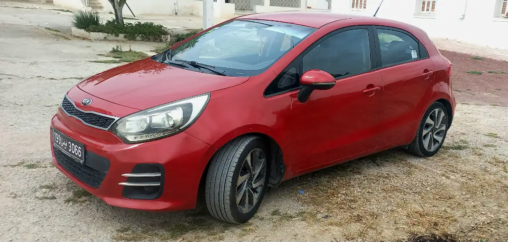 Kia RIO - Photo 3