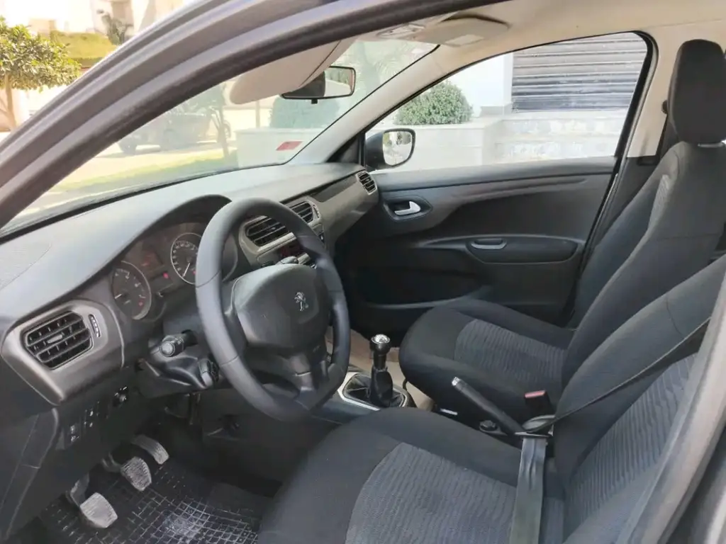 Peugeot 301 - Photo 10