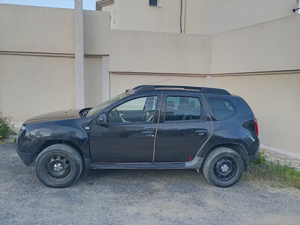 Dacia DUSTER - Photo 2
