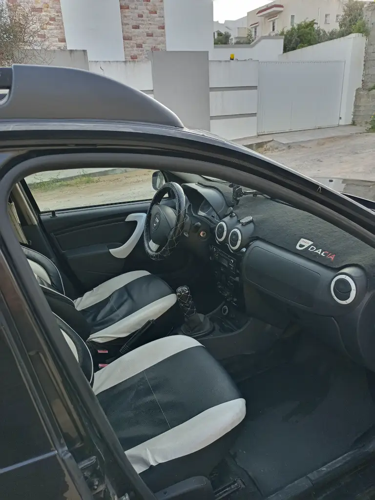 Dacia DUSTER - Photo 6