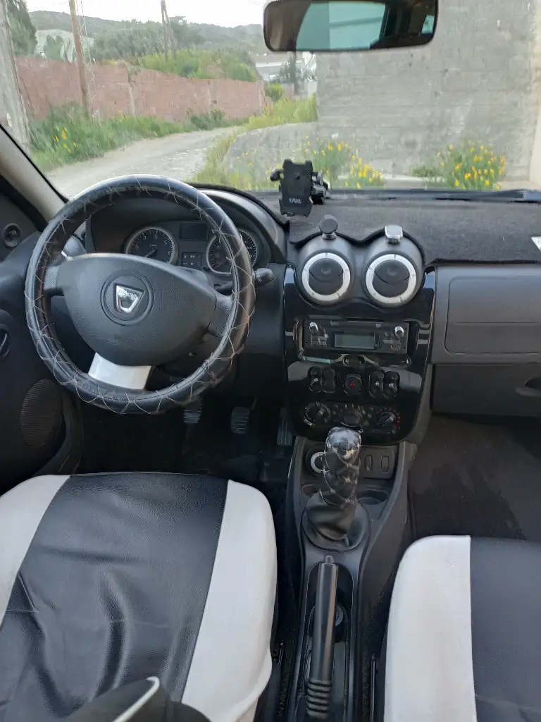 Dacia DUSTER - Photo 10