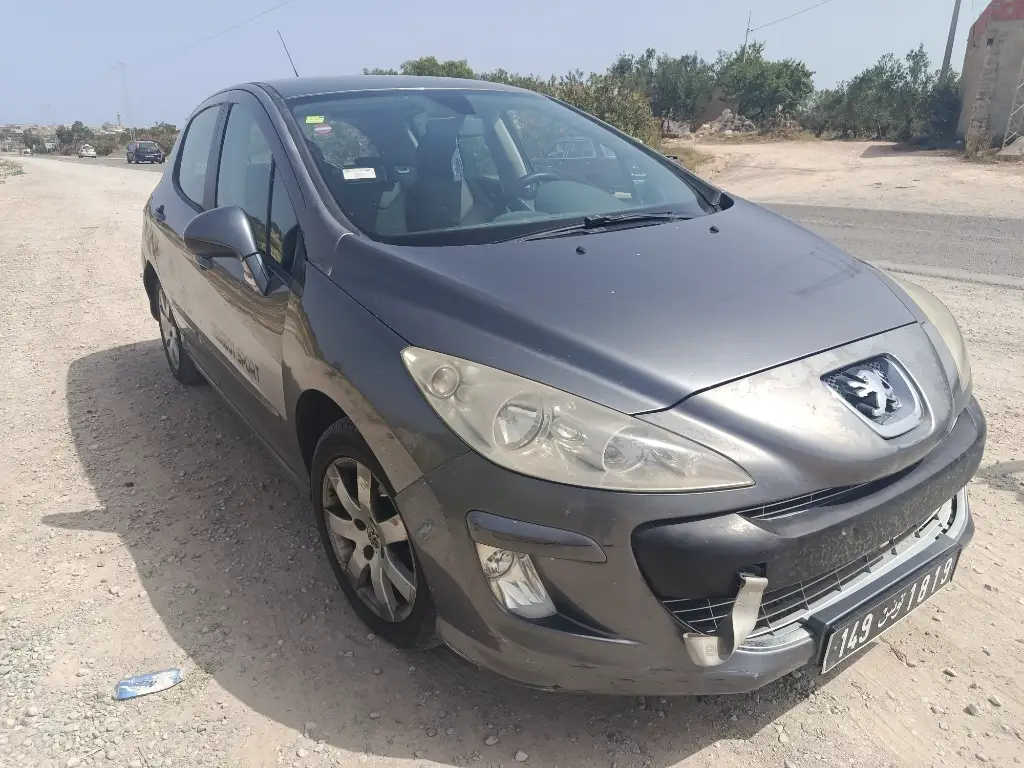 Peugeot 308 - Photo 3