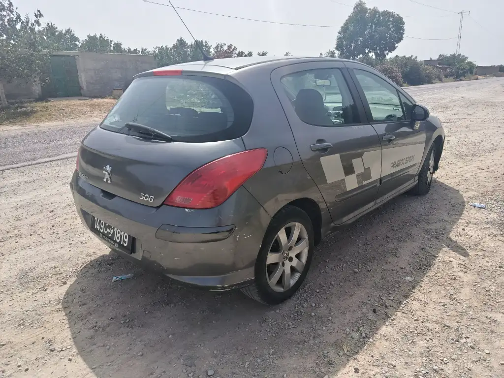 Peugeot 308 - Photo 4