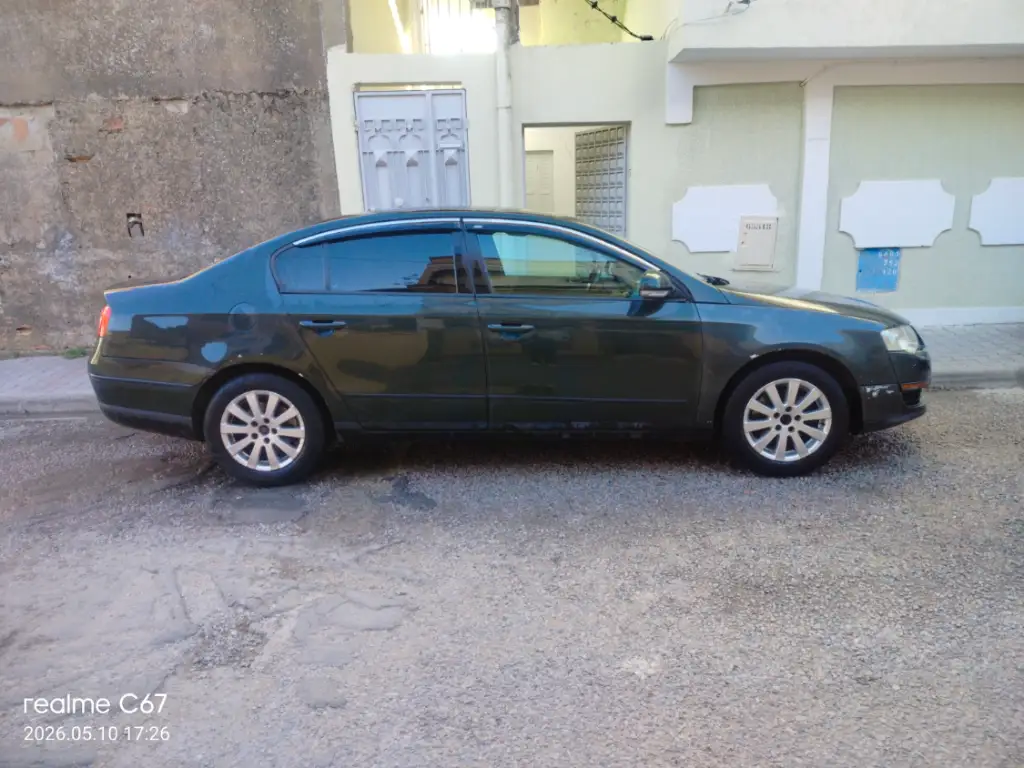 Volkswagen Passat - Photo 4