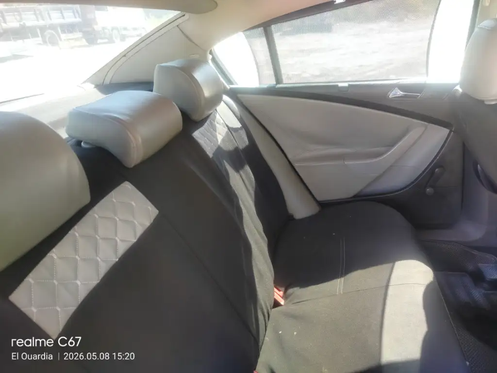 Volkswagen Passat - Photo 8