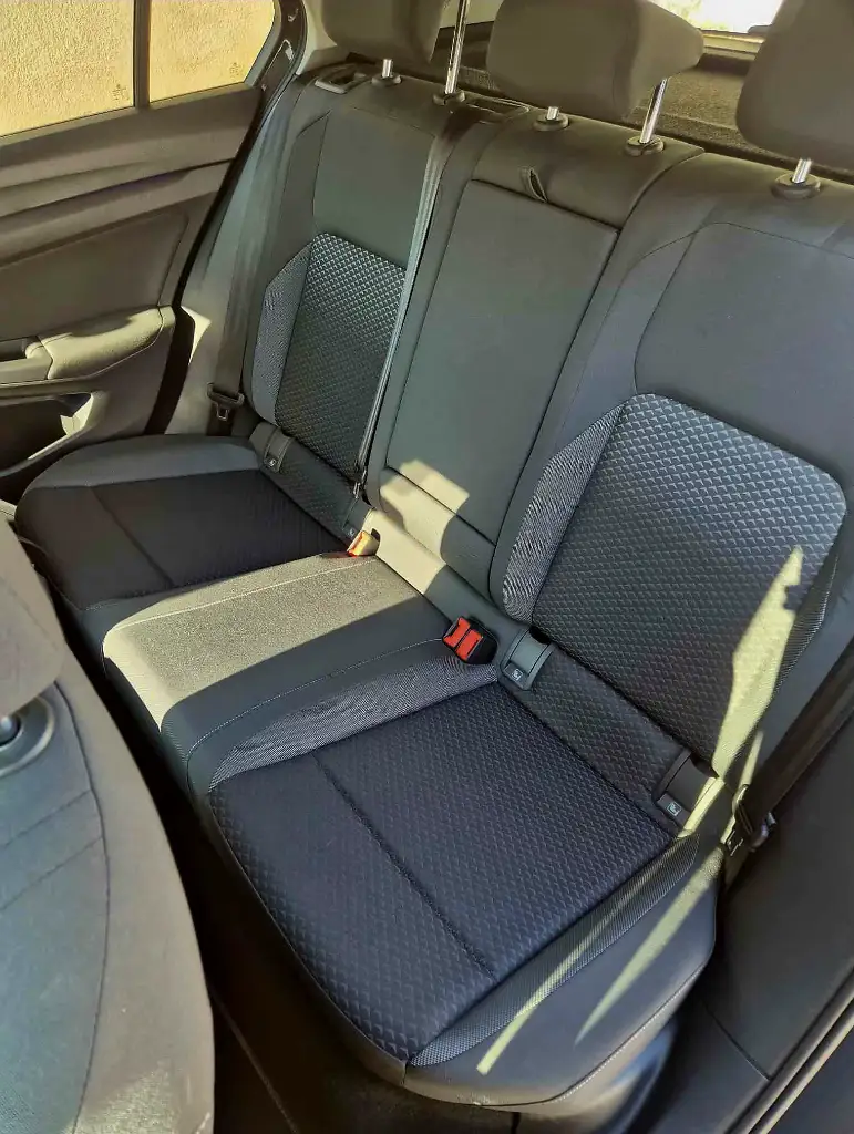 Volkswagen Golf 8 - Photo 6