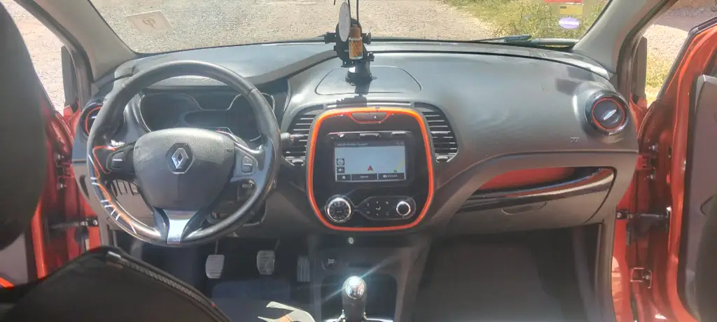 Renault Captur - Photo 3