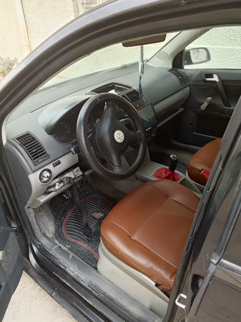 Volkswagen Polo - Photo 2