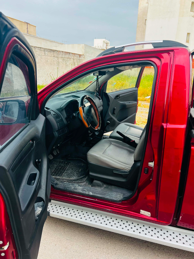 Isuzu D MAX - Photo 3