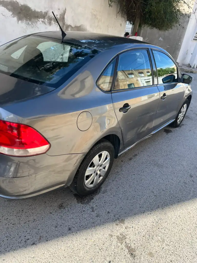 Volkswagen Polo - Photo 3