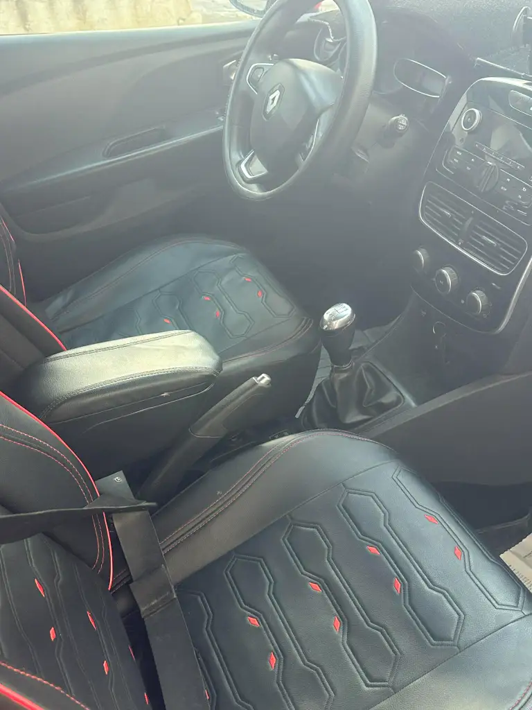 Renault Clio - Photo 3