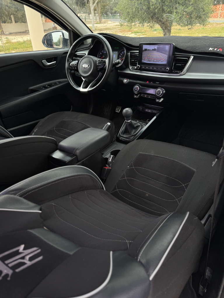 Kia RIO - Photo 5