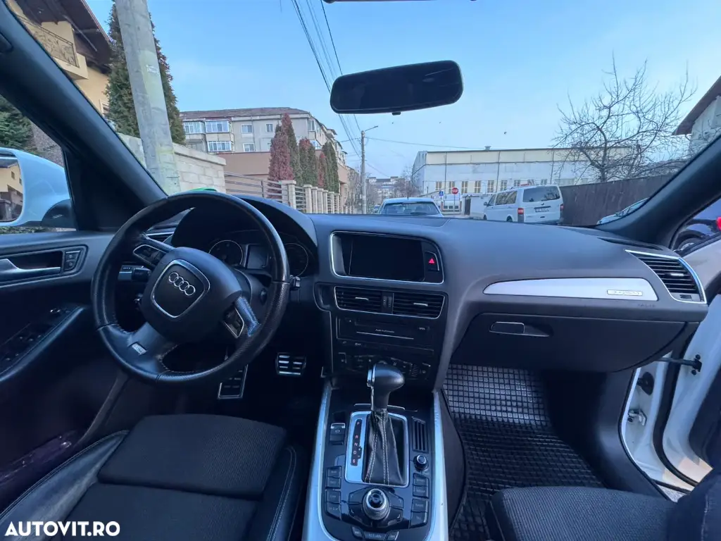 Audi Q5 - Photo 2