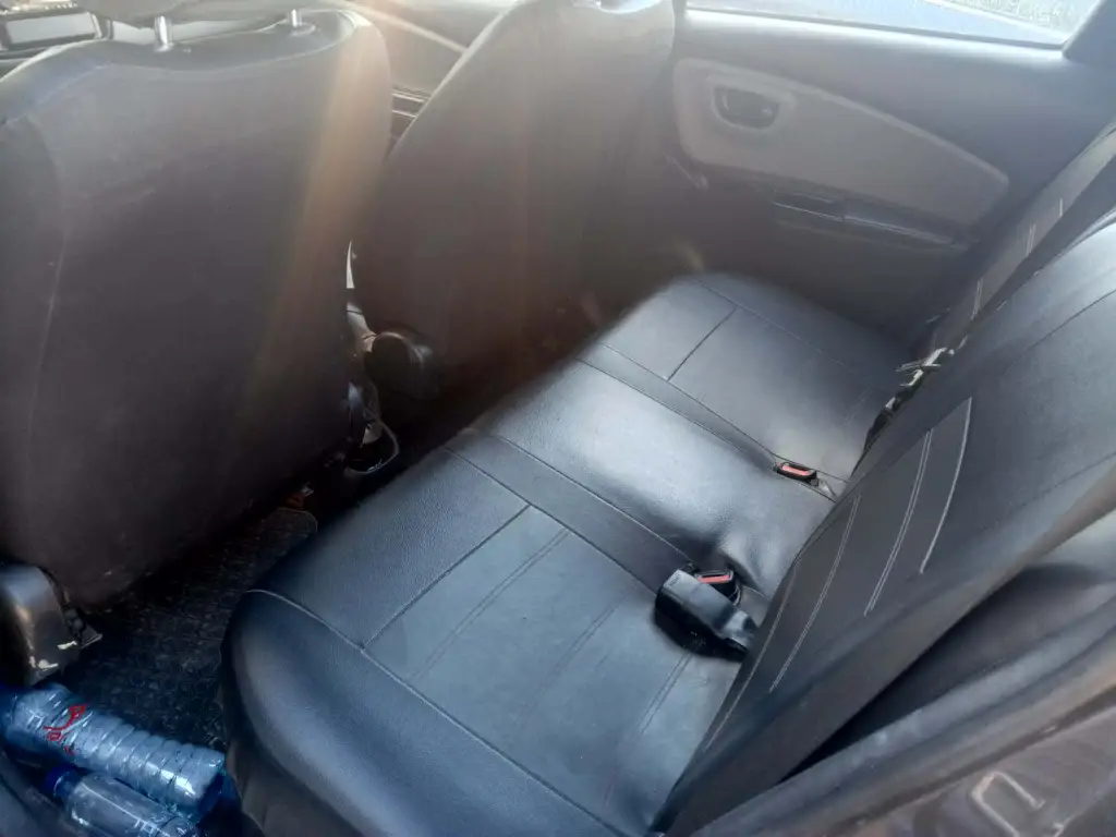 Toyota Yaris - Photo 4