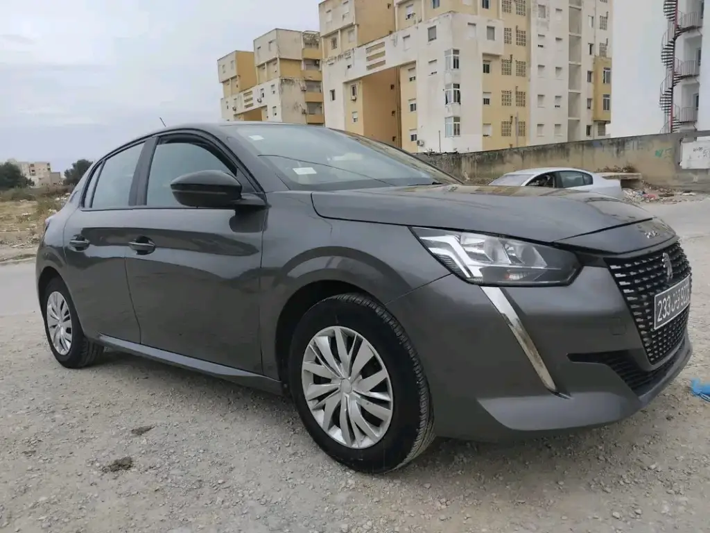 Peugeot 208 - Photo 3
