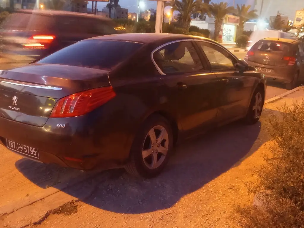 Peugeot 508 - Photo 2