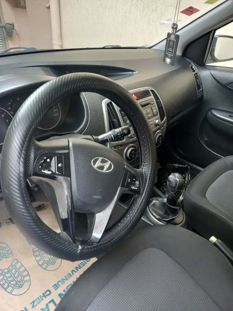 Hyundai I20 - Photo 8