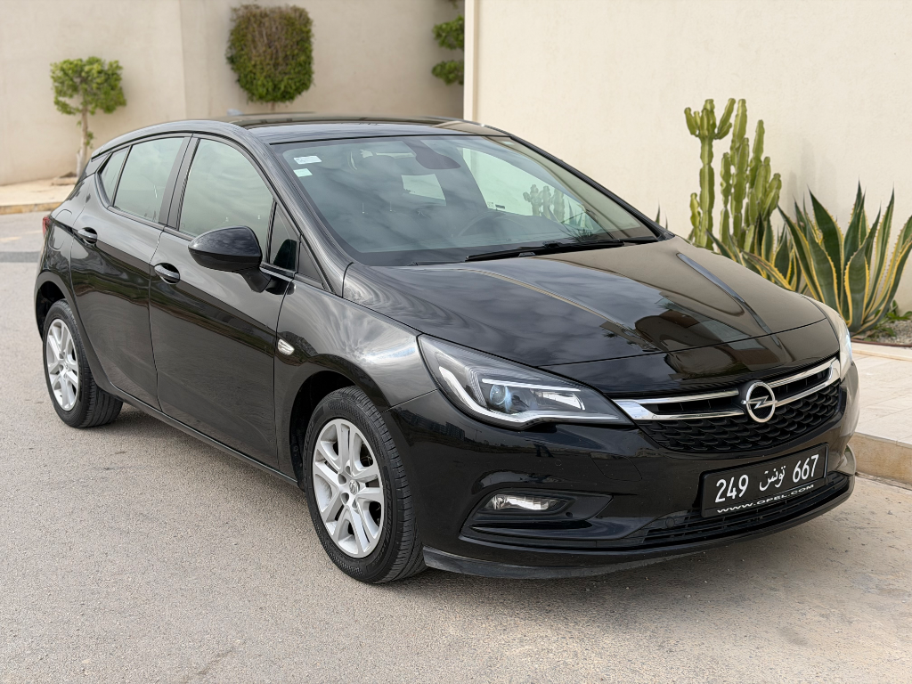 Opel Astra - Photo 2