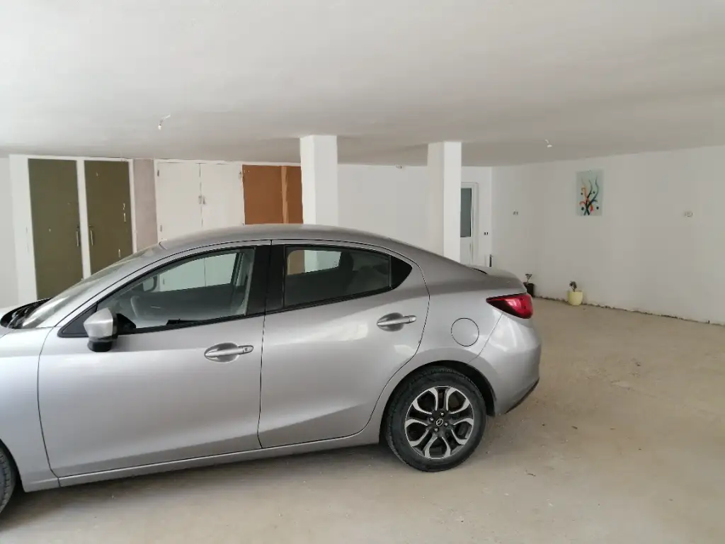 Mazda MAZDA2 - Photo 2