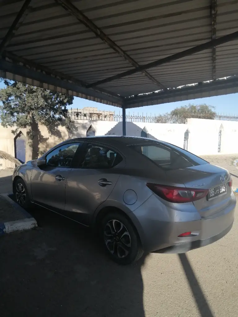 Mazda MAZDA2 - Photo 4