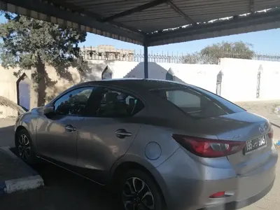 Mazda MAZDA2 - Photo 4