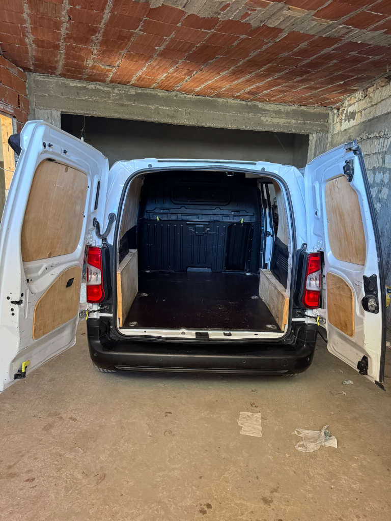 Peugeot Partner - Photo 7