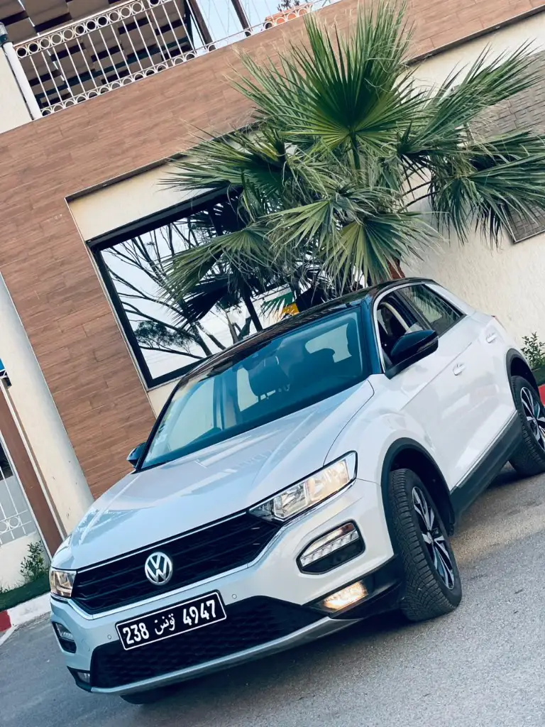Volkswagen T-Roc - Photo 6