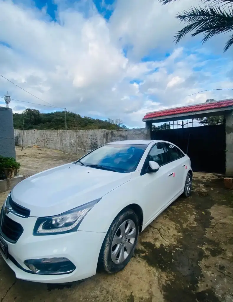 Chevrolet CRUZE - Photo 4