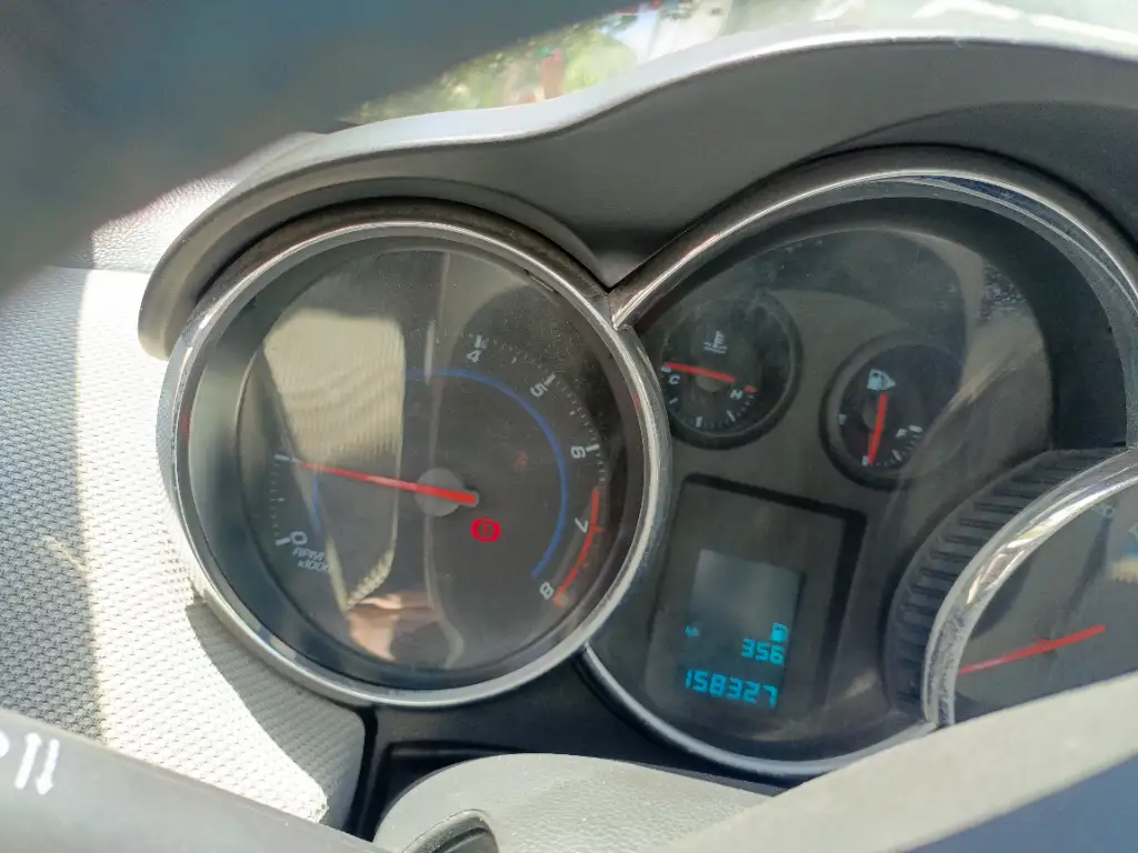 Chevrolet CRUZE - Photo 10