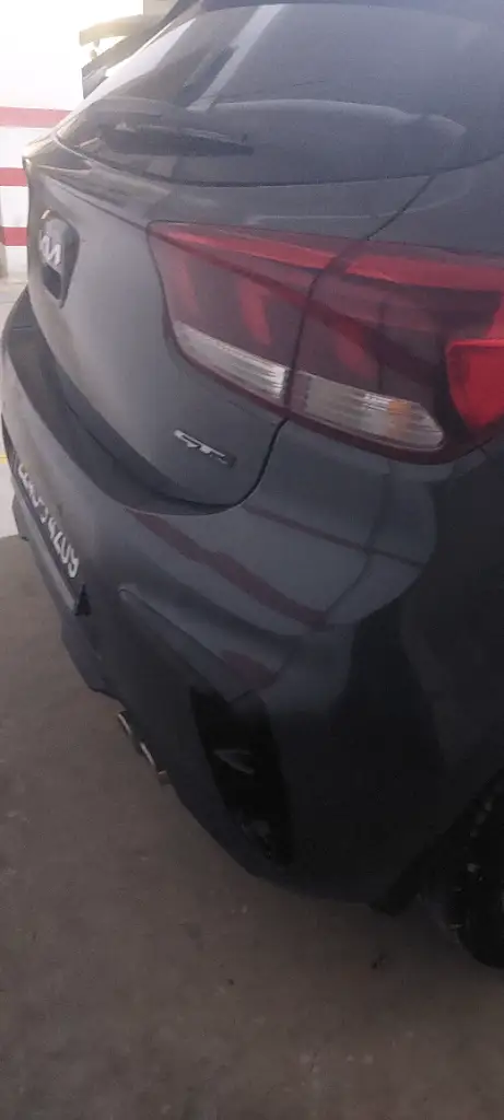 Kia RIO - Photo 4