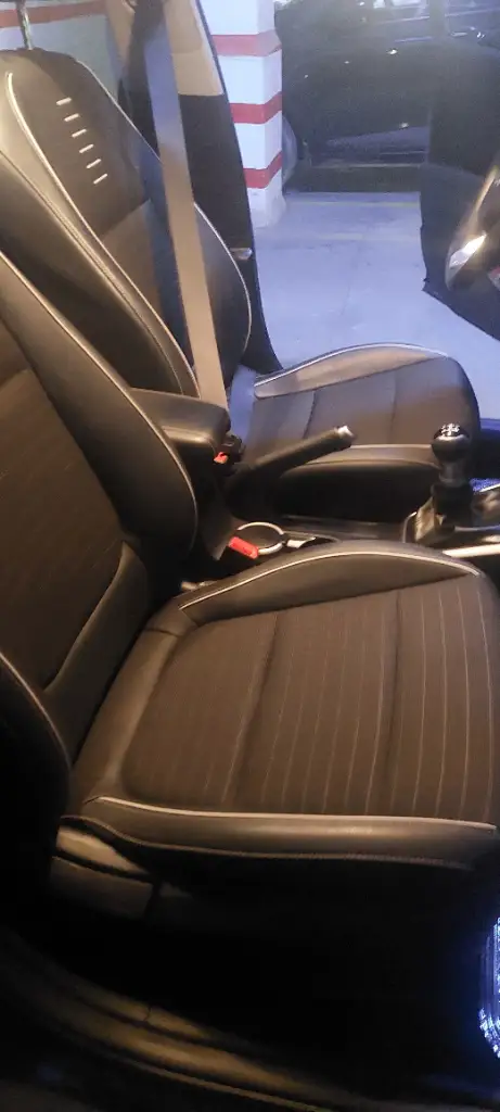 Kia RIO - Photo 9