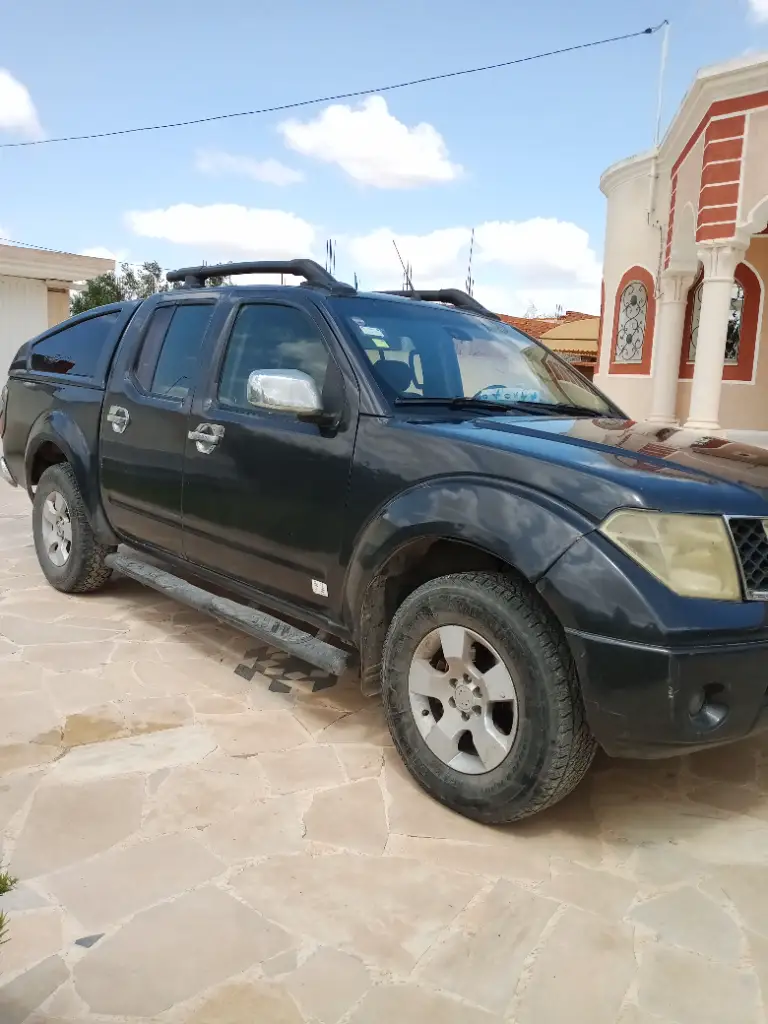 Nissan Navara - Photo 2