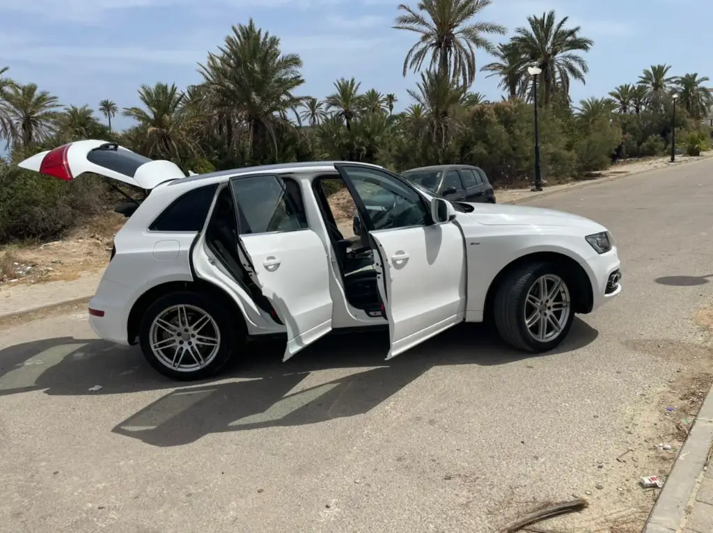 Audi Q5 - Photo 9