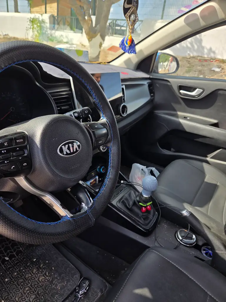 Kia RIO - Photo 6
