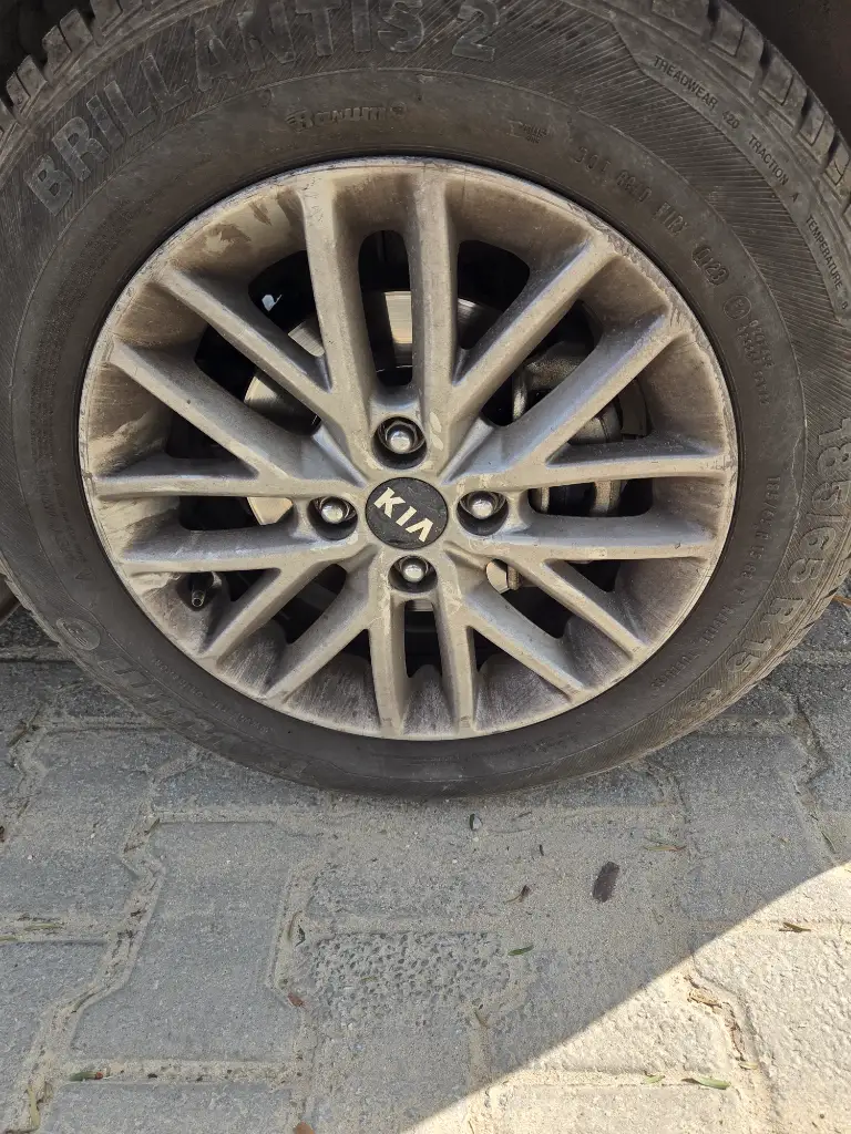 Kia RIO - Photo 9